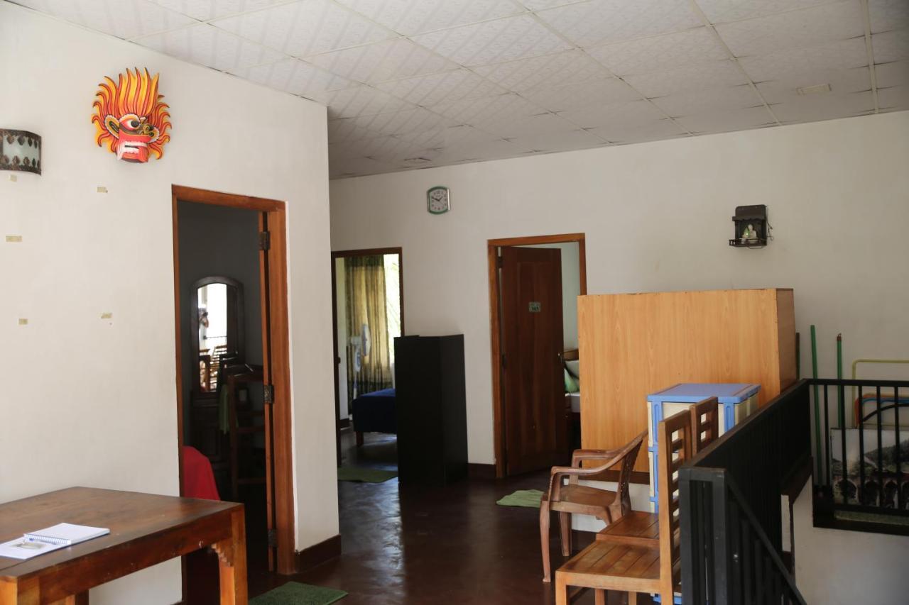 Super Spot Guest House إيلا المظهر الخارجي الصورة