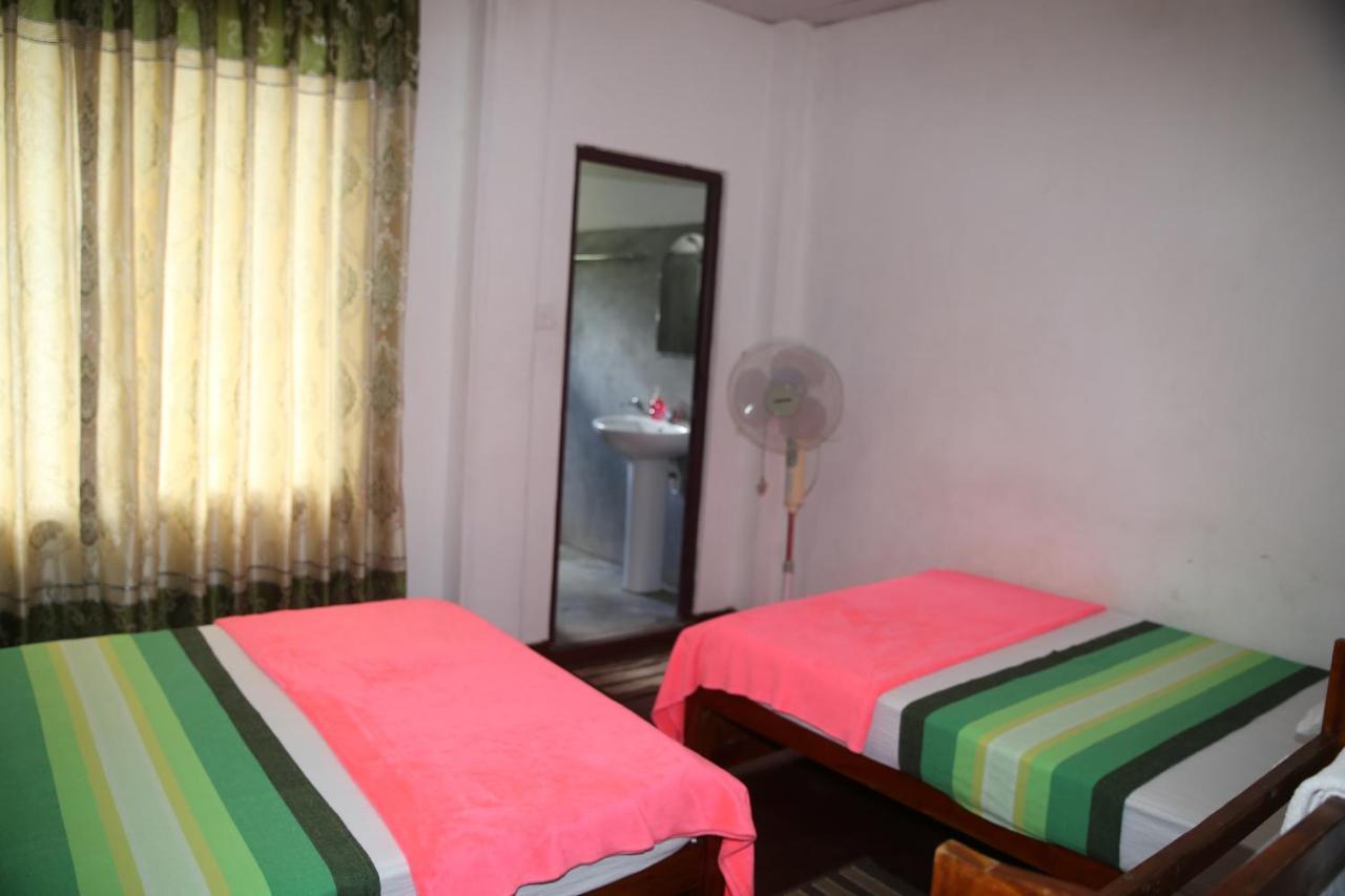 Super Spot Guest House إيلا المظهر الخارجي الصورة